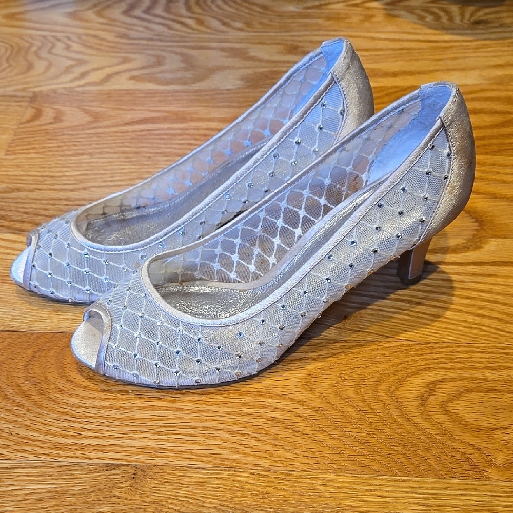 Elegant Champagne Peep-Toe Heels